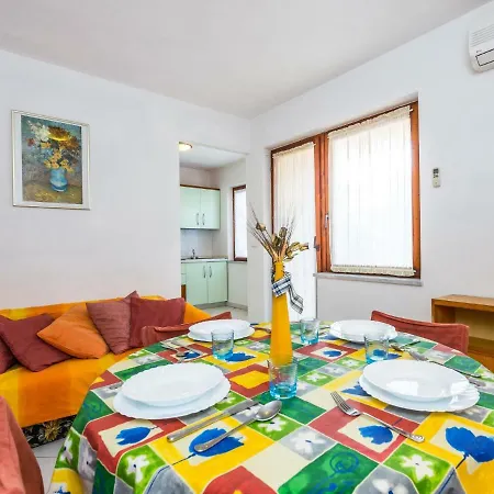 Apartment House Nikola